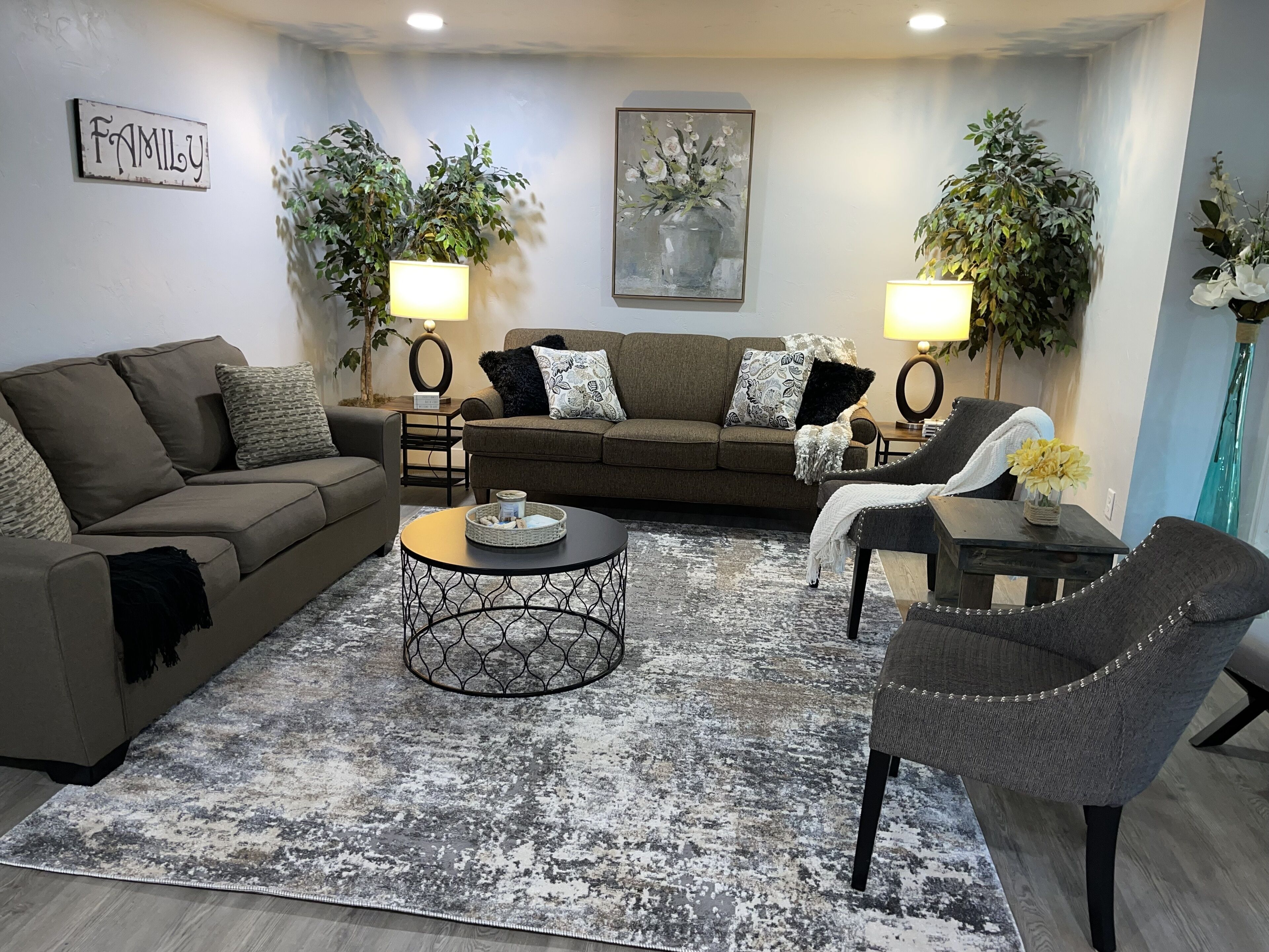 Beautifully Remodeled 4 Br Home W/ In-ground Pool - Lambeau Field - Green Bay