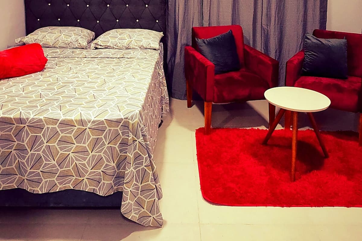 Quarto 11 ( 4 pessoas) | WiFi (free), bed sheets