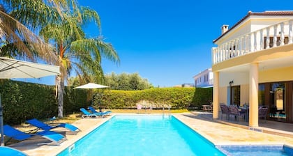 Villa Tsikkos Ena - Three Bedroom Villa, Sleeps 6