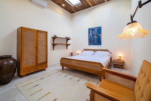 Villa, 3 habitaciones, para fumadores, alberca privada | 3 habitaciones, tabla de planchar con plancha, wifi y ropa de cama 