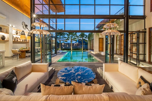 Pool - Villa Yukiko, 4BR Modern Tropical Design Villa (Canggu)