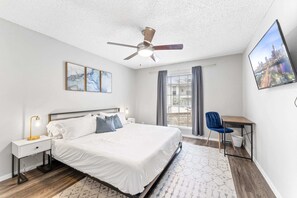 2 Schlafzimmer, Schreibtisch, Bügeleisen/Bügelbrett, WLAN