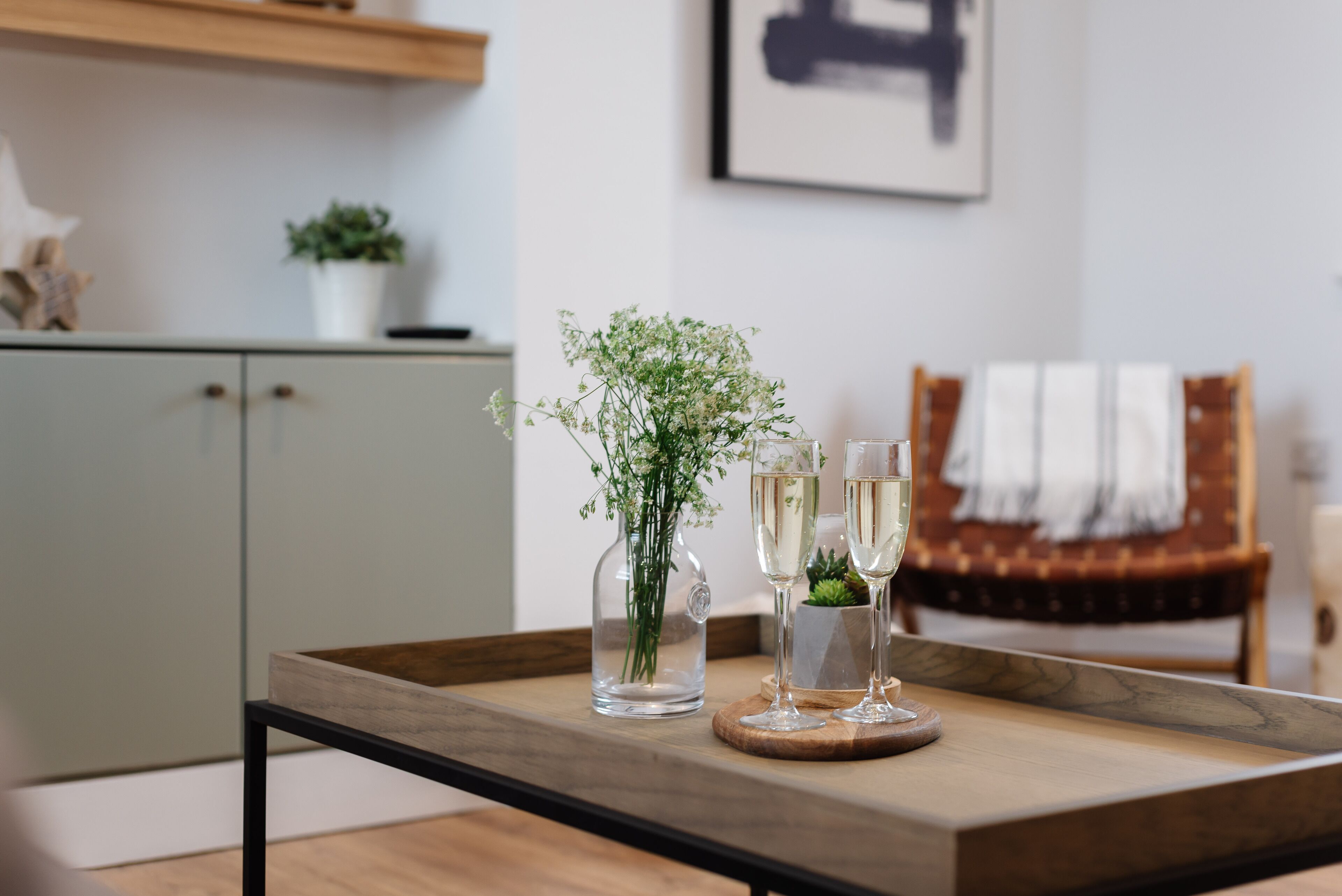 奢华公寓, 1 张双人床 | 起居区 | 43-英寸智能电视（配备数码频道）、电视、Netflix