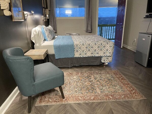 Deluxe Room, 1 Queen Bed