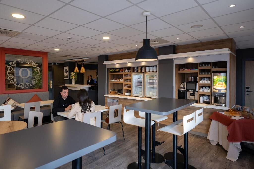 Daily buffet breakfast (EUR 12.50 per person)