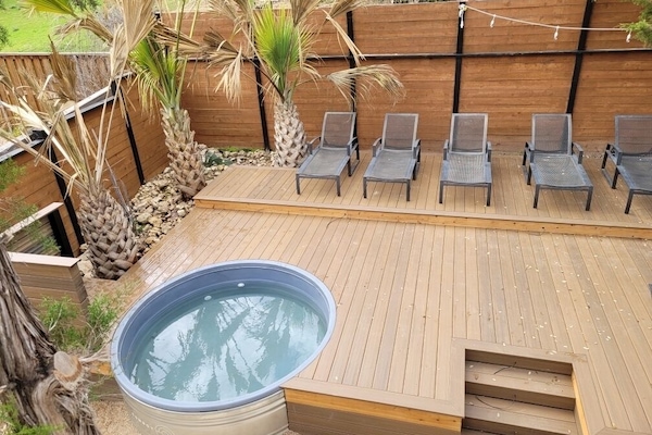 Cowboy pool. Fits up to 6 adults