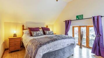 Cottage | Interior