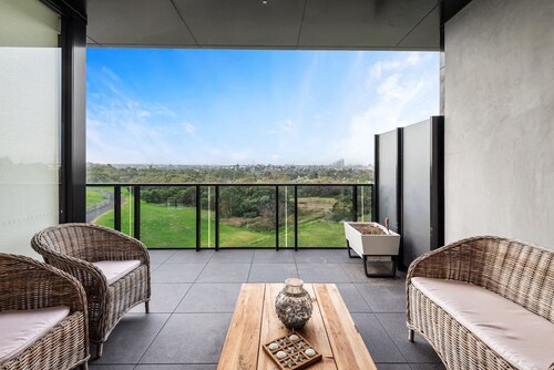 A taste of paradise in inner city suburbia