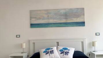 2 bedrooms, in-room safe, iron/ironing board, travel crib