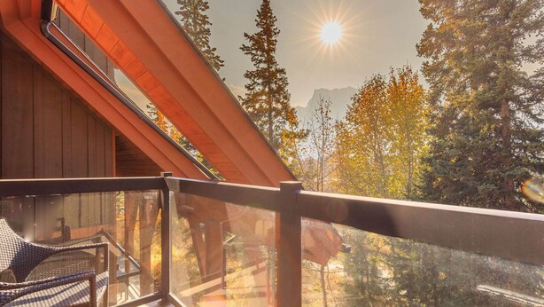 Property grounds - "Evergreen" at Solara Resort (Canmore)