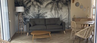 6/8 person gîte with swimming pool and jacuzzi