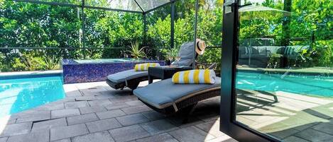 Outdoor pool, a heated pool
