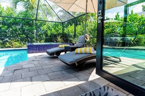 屋外プール、温水プール