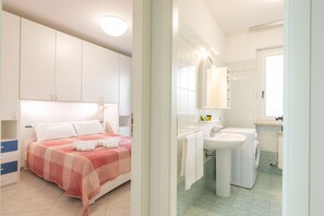 Standard Apartment Dalia | 1 bedroom, blackout drapes, free cribs/infant beds, travel crib