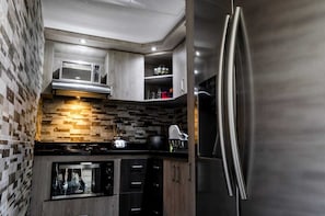 Microwave, oven, coffee/tea maker, cookware/dishes/utensils - La sucursal del cielo only 20 minutes from downtown medellin. (Medellin)