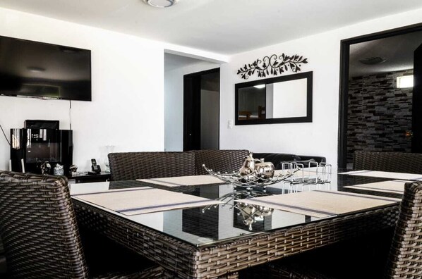 Dining - La sucursal del cielo only 20 minutes from downtown medellin. (Medellin)