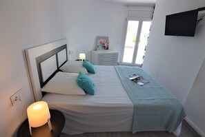 4 makuuhuonetta, ilmainen Wi-Fi