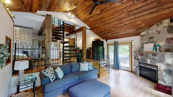 Smart TV, fireplace, stereo
