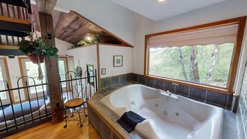 Shower, jetted bath, hair dryer, towels