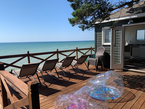 Saugatuck Family Beach Cottage and Cabana 