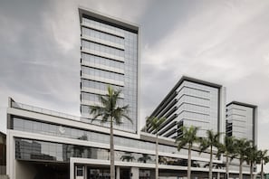 Exterior - Intercity Canoas (Canoas)