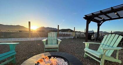 Mt View Villa Kingbed Firepit