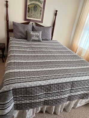 5 bedrooms, iron/ironing board, free WiFi, bed sheets