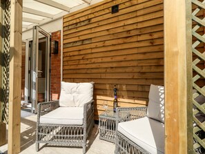 Cottage | Balcony - The Chocolate Box (Weymouth)