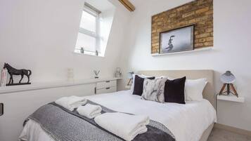 1 bedroom, iron/ironing board, Internet, bed sheets