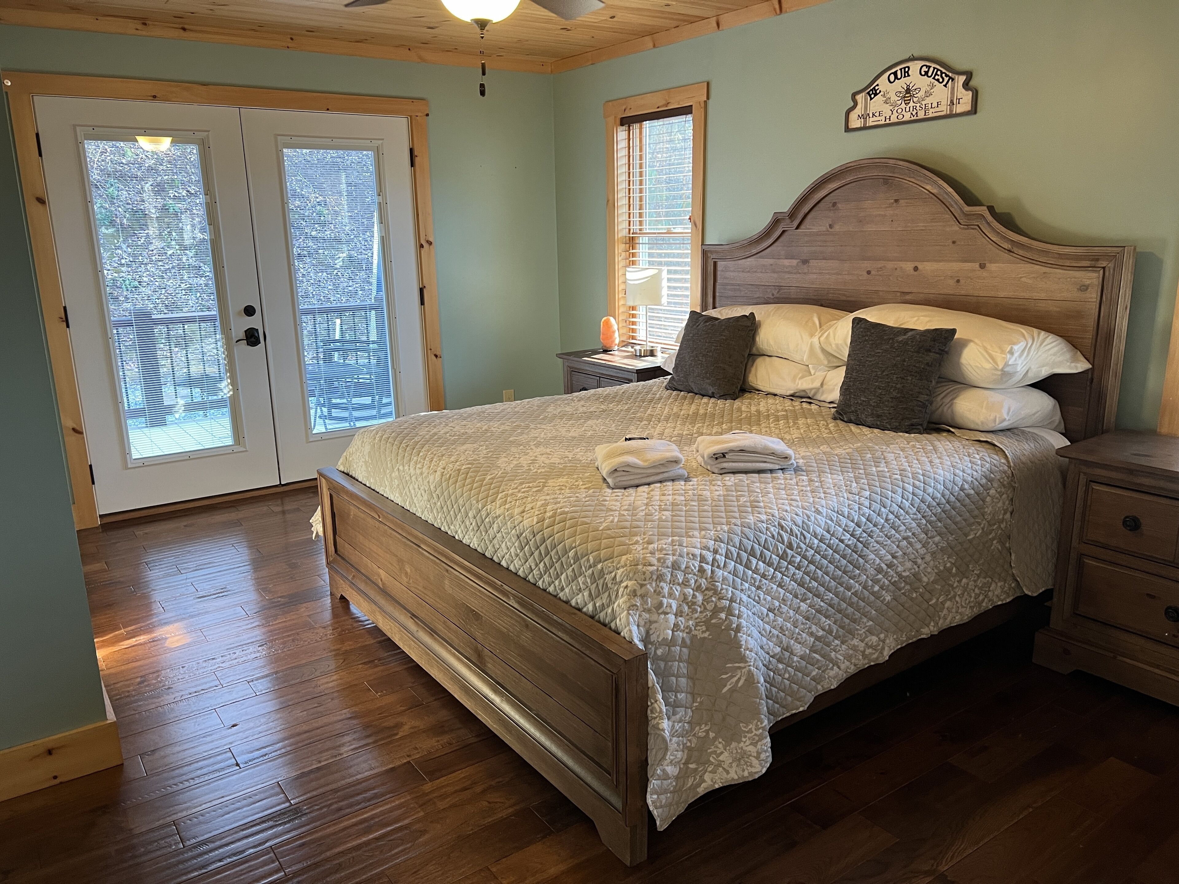 2 chambres, bureau, fer et planche à repasser, Wi-Fi gratuit