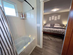 3 habitaciones, escritorio, wifi gratis y ropa de cama 
