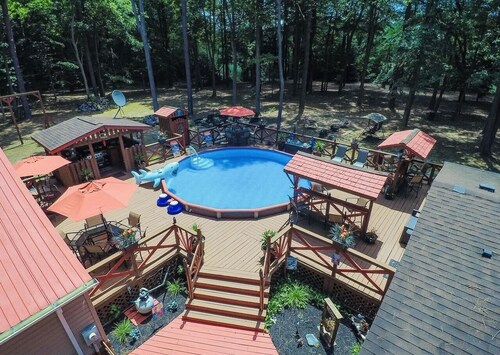 Pool - Hot Tub - Rec Room - Private Dock: 
Year Round Playground
