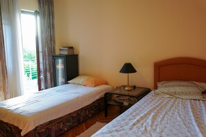 4 habitaciones, wifi gratis y ropa de cama 