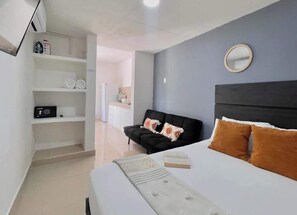 1 bedroom, iron/ironing board, WiFi, bed sheets