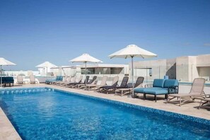 Unclassified image, 4 of 42, button