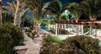 Isla Mujeres Villa | Plunge Pool & Sea View