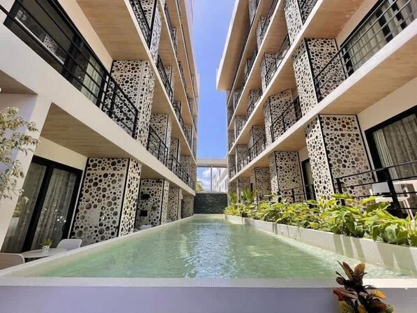 Imagen sin descripción, 1 de 36, botón