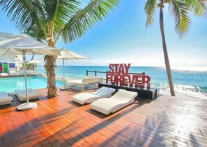 Pool - Apartment with pools, golf and beach club! (Playa del Carmen)