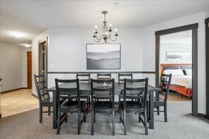 Condo | Dining room
