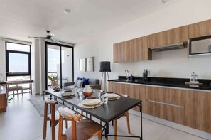 Dining - SF 402 | Comfort & Lagoon View from the 4th Floor (CancÃºn)