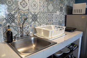 Coffee/tea maker, fridge, microwave, blender - Central Studio + Rooftop, Downtown Cancun (Cancún)