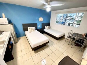 Iron/ironing board, WiFi