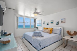 2 chambres, bureau, fer et planche à repasser, lit parapluie