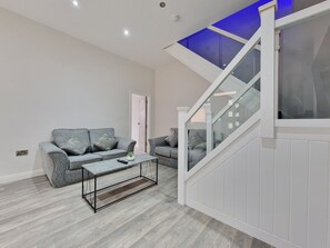 Lounge - Dysa Waterloo Apartments (Blackpool)