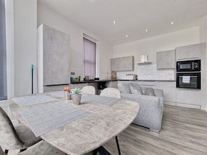 Lounge - Dysa Waterloo Apartments (Blackpool)