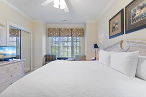 Signature Condo, 3 Bedrooms, Pool Access, Golf View