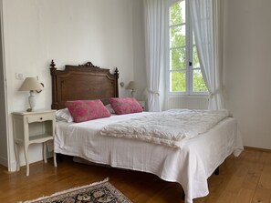 4 bedrooms, desk, iron/ironing board, travel cot - Choubello Gite **** stars (Fajoles)