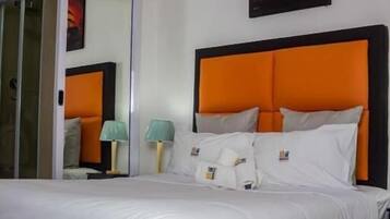 Comfort Room | Soundproofing, iron/ironing board, free WiFi