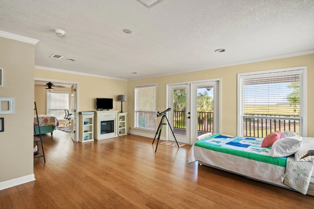 3 dormitorios, escritorio, wifi gratis y ropa de cama