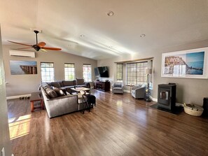 Smart TV, fireplace, ping pong, computer monitors